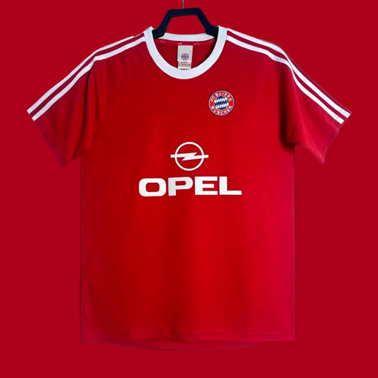 BAYERN MUNCHEN 2001/2002 THUIS